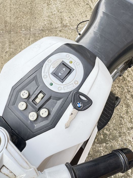 Motocicleta electrica pentru copii BMW