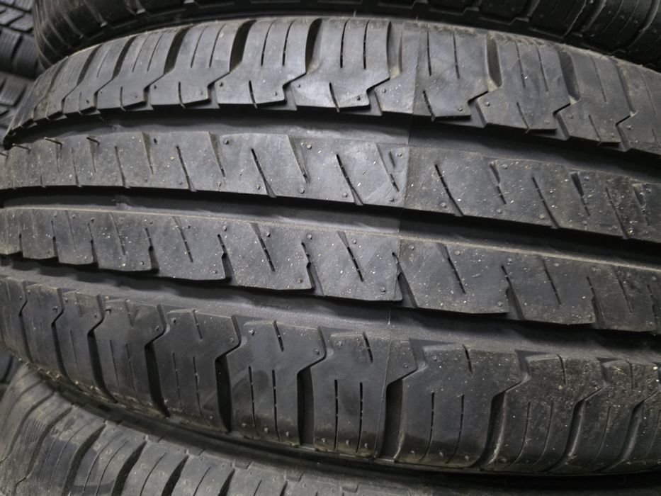 4бр Летни гуми за бус 215 70 15С - Hankook