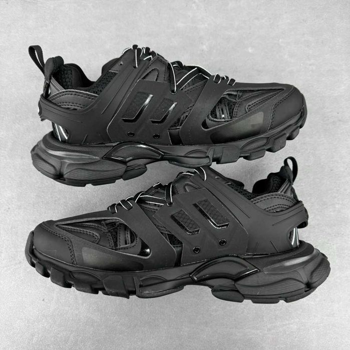 Balenciaga Track Black