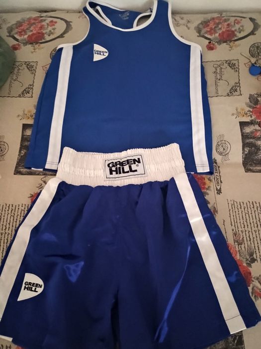 ex compleuri de boxat încă în garanție