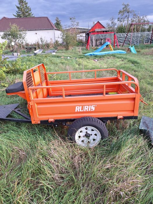 Vând motocultor Ruris cu remorcă