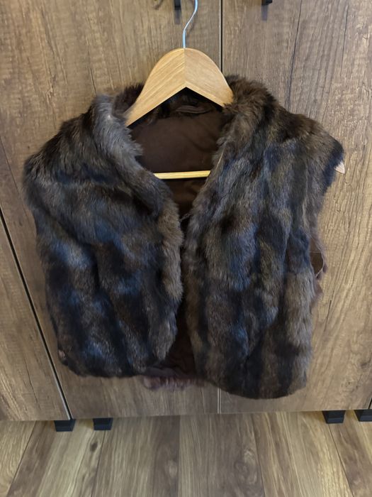 Vesta eleganta din blana