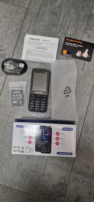 Telefon mobil maxcom MM248