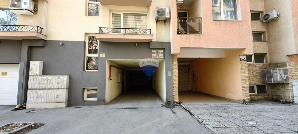 Продава се Гараж / Паркомясто в Варна, Колхозен пазар - 20 кв.м за 2500 €/кв.м - Снимка #5