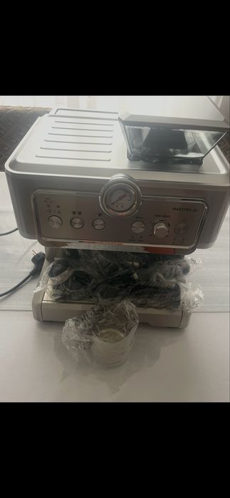 Vând expressor SAMUS  MAESTRO 20  1350W 20 bari