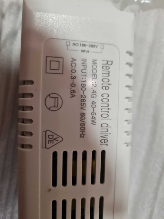 Двуцветен LED захранващ блок 40-54W + дистанционно управление