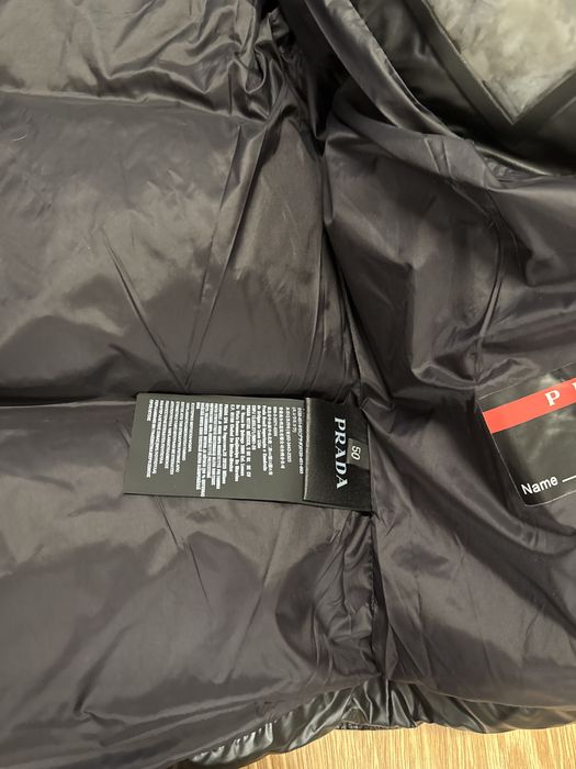 Зимний пуховик Prada