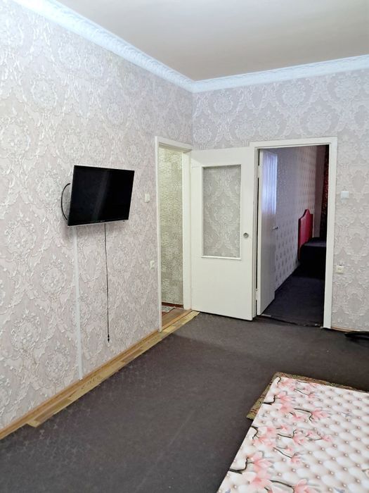 Чилонзор учтепа 21 кв ор: бозорча оркасида