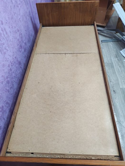 Отдам даром две кровати