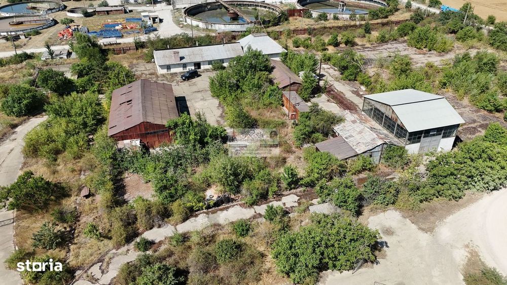 Teren intravilan 15.700 mp si constructii in zona Vrancart/Adjud/Vranc