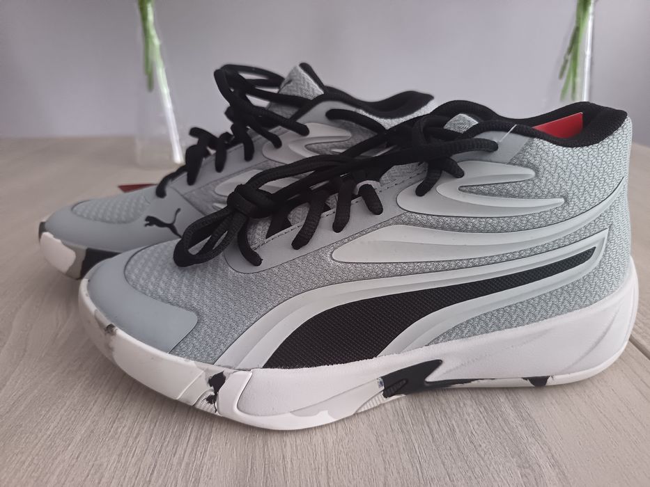 Adidași noi Puma mărimea 36