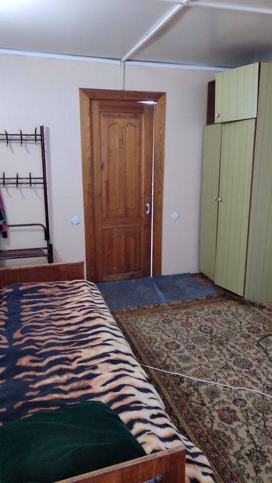 Продам дачу с выходом на воду .