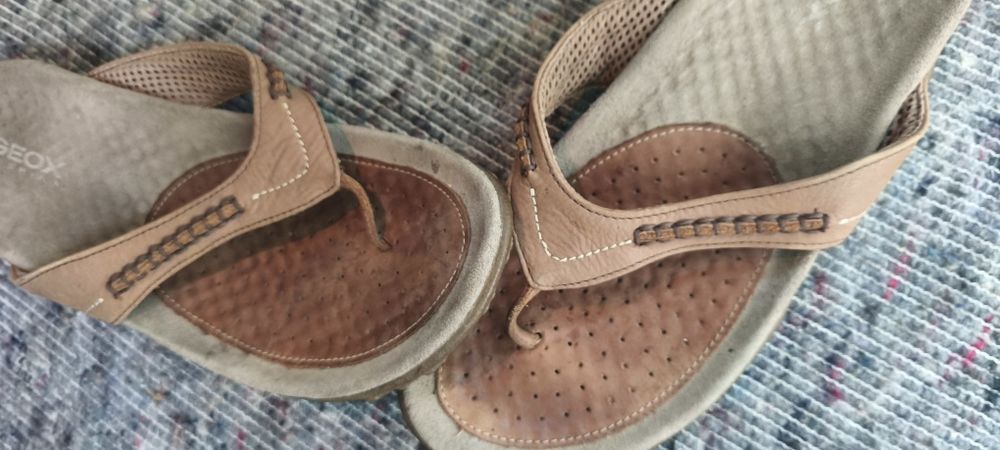 Papuci slapi Geox 42