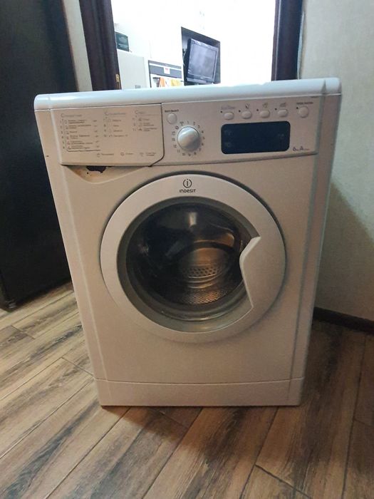 Продам стиральную машинку