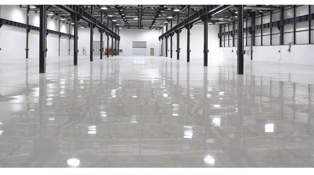 Полимерные наливные полы и ТОППИНГ