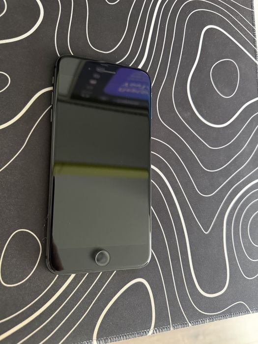 iPhone 8 plus 64gb