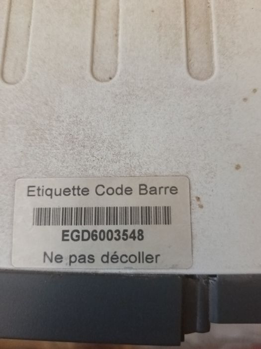 Vind unitate calculator la pachet  casetofon auto