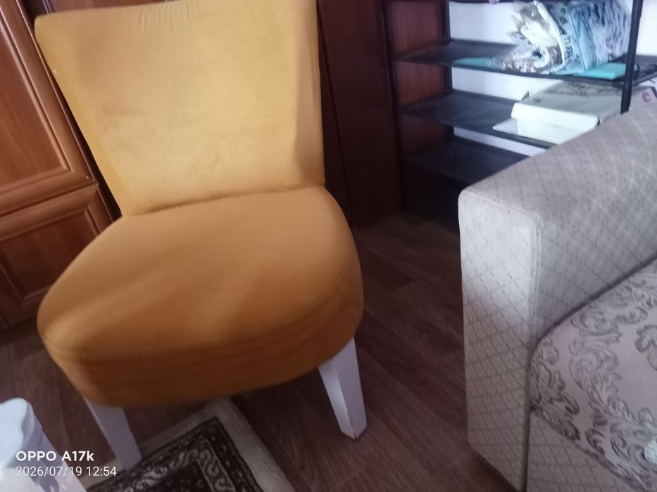 Продам мягкий мебель хорошим состояние раскладное роскошный.