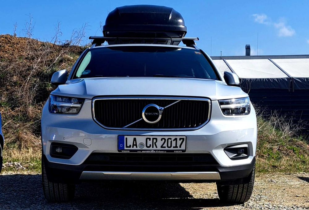 Vând Volvo XC40 D3