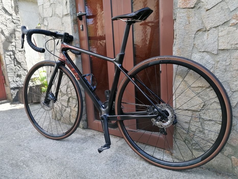 GIANT - Liv Carbon 7,8 кг. Shimano Ultegra Di2