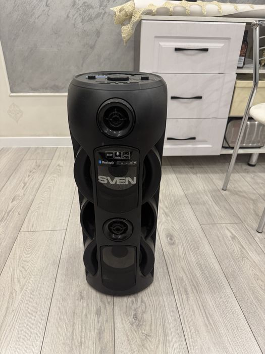 Продам музыкальную колонку Seven