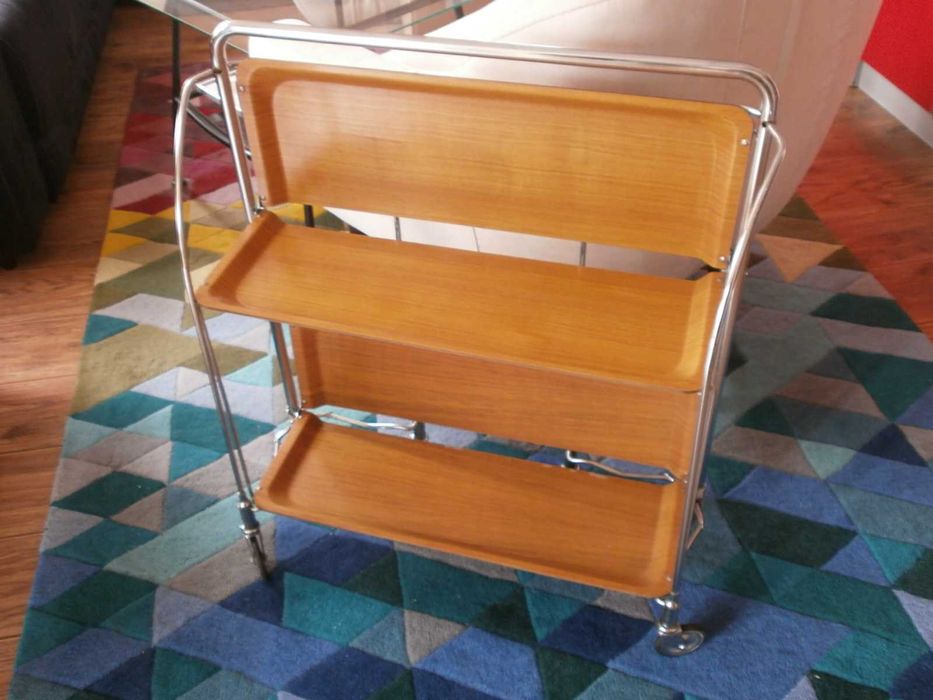 Помощна Маса за Сервиране на Колелца 60/40см от СССР Сгъваема