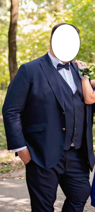 De vanzare costum 3 piese