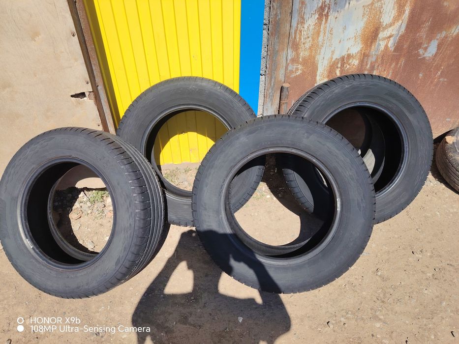 Продам летнюю покрышки