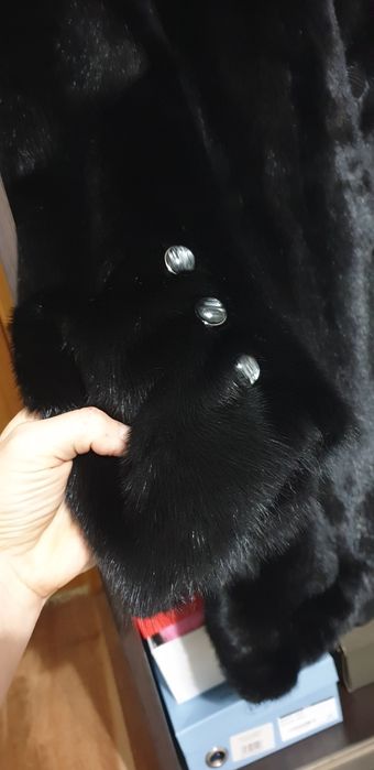 Продам шубу норковую