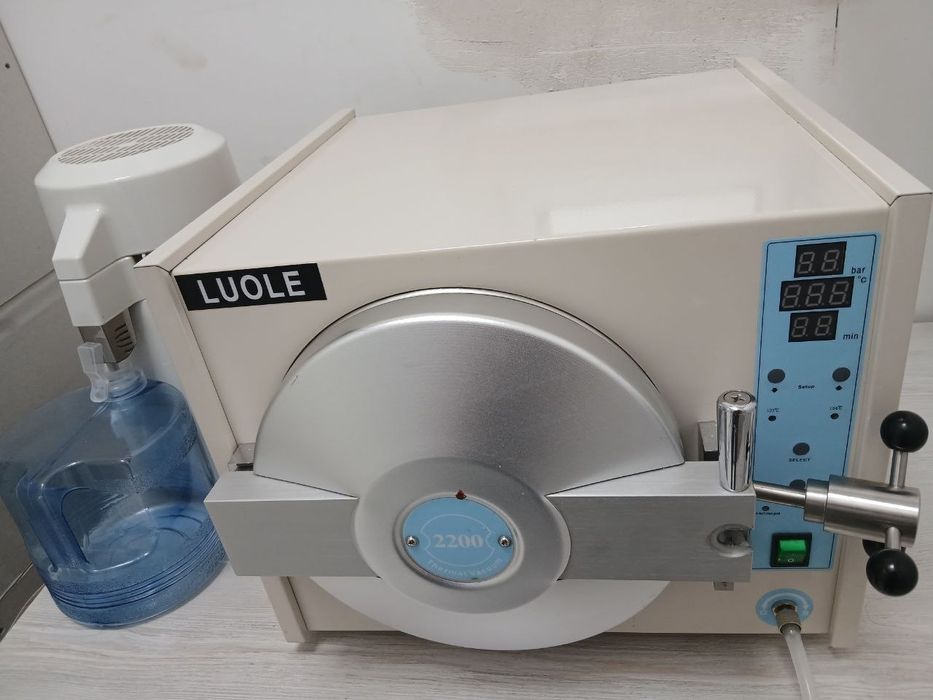 Sterilizator apparat