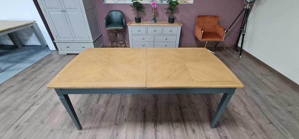 ПРОМОЦИЯ!!! Трапезна дървена маса със сиви крака