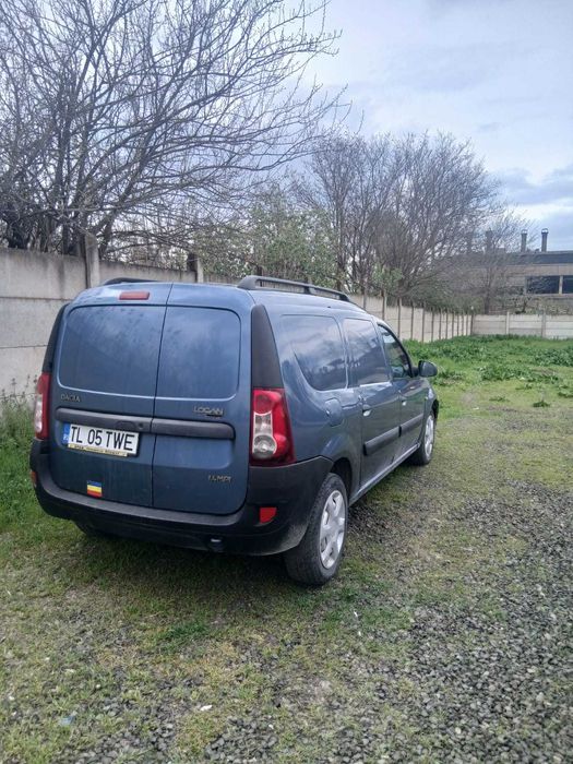 Logan van de vanzare