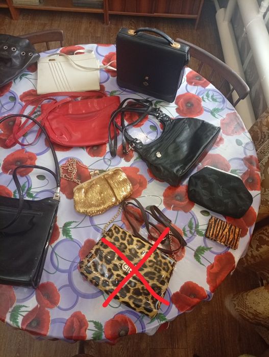 Продаю женские сумки новые и бу.