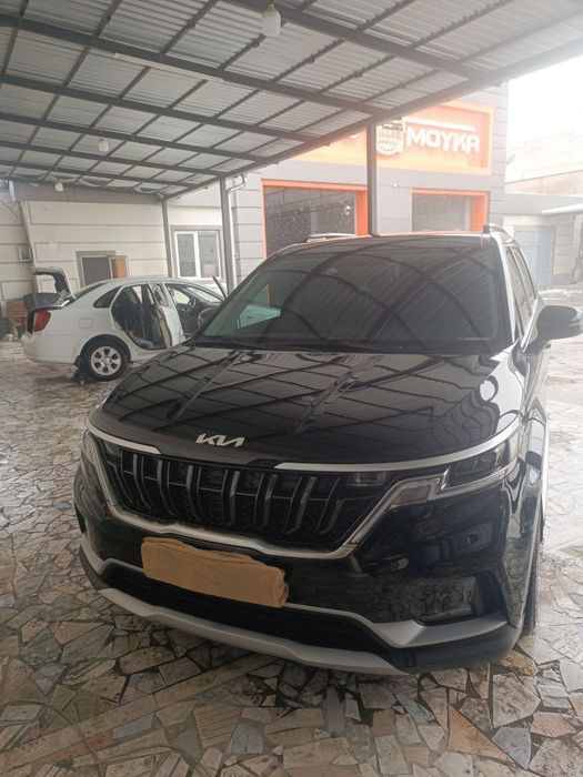 kia klarnival sotiladi