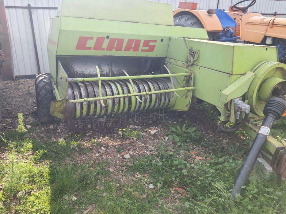 Vând presă claas  constant