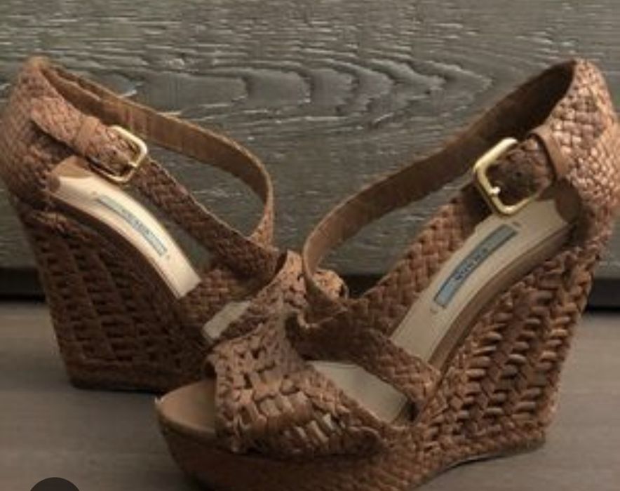 Sandale prada nr38 stare perfectă
