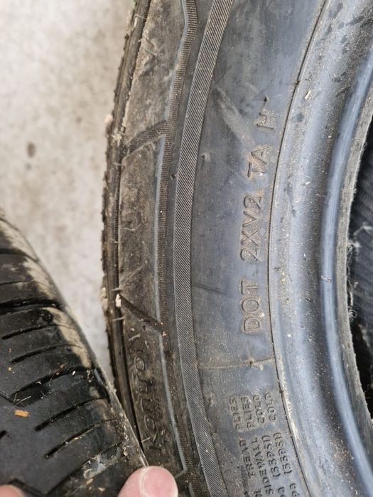 Vand cauciucuri aproape noi