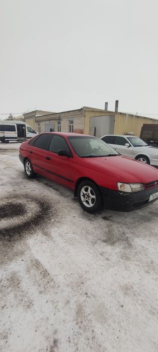 Тойота Карина е 1995 жылғы