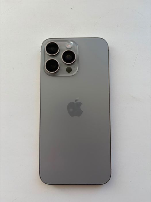 Продам iPhone 15 Pro Max