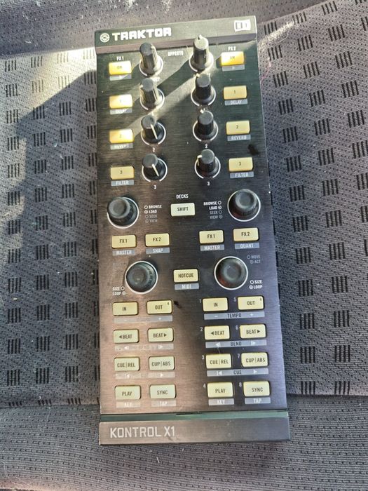 Traktor kontrol x1