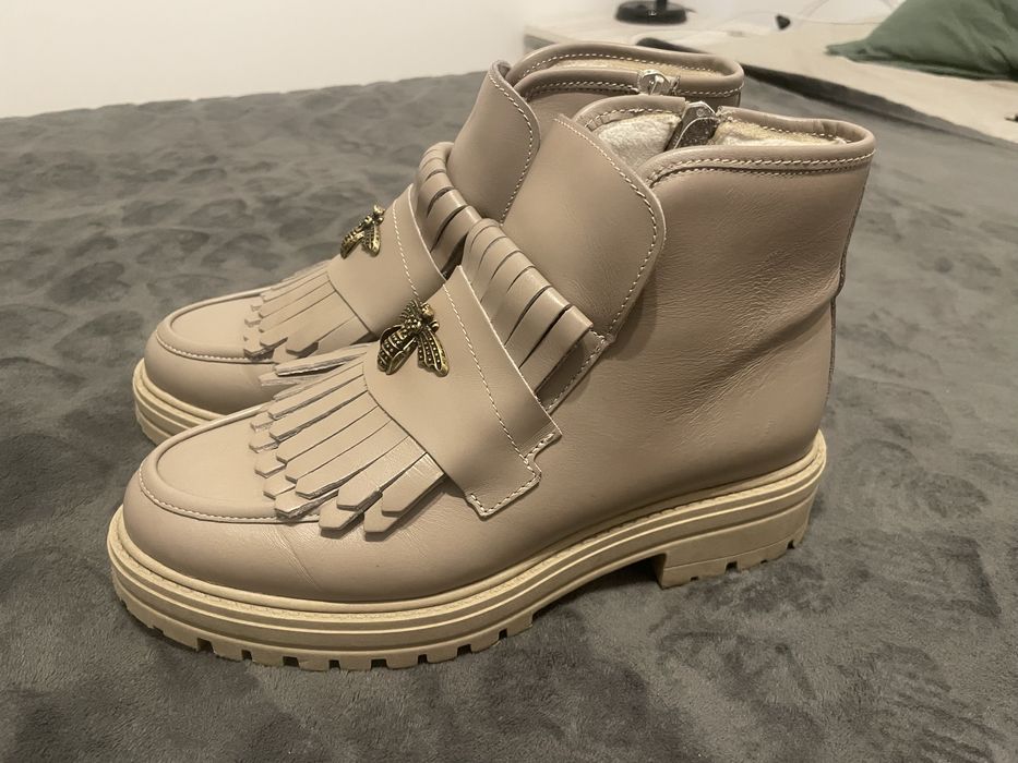 Ghete din piele naturala