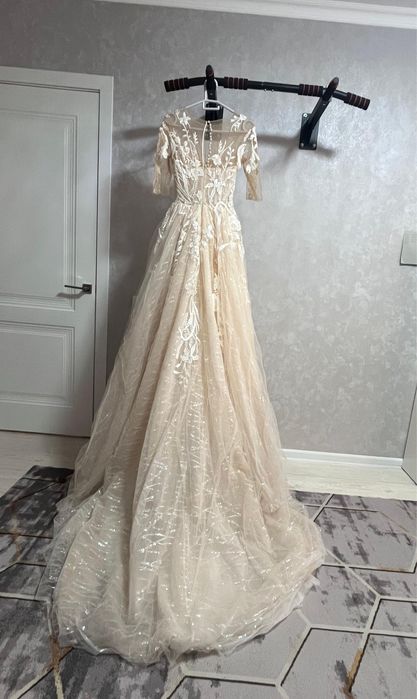 Продам свабедное платье