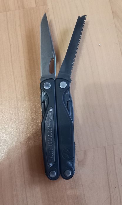 Мультитул leatherman CHARGE