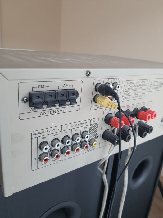 Тонколони и усилвател