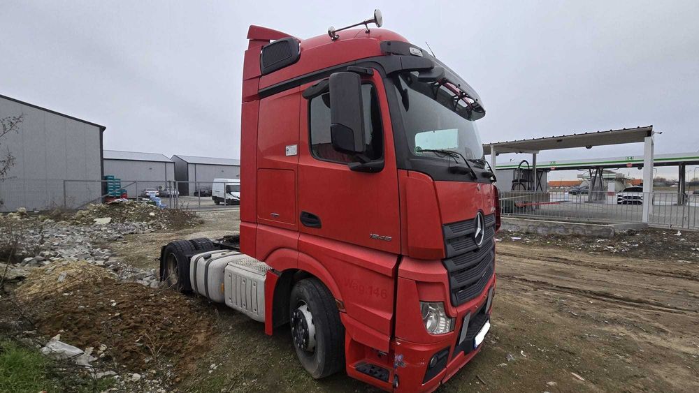 Mercedes Actros 1845