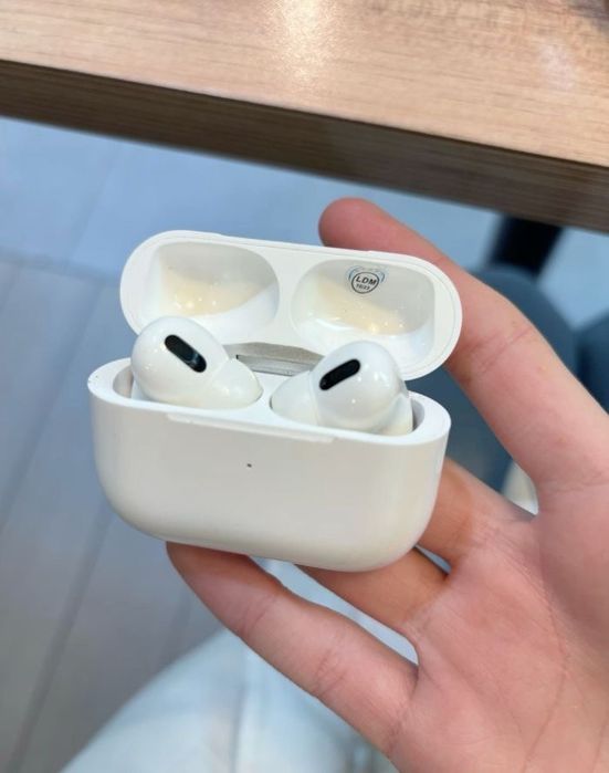 Наушники airpods