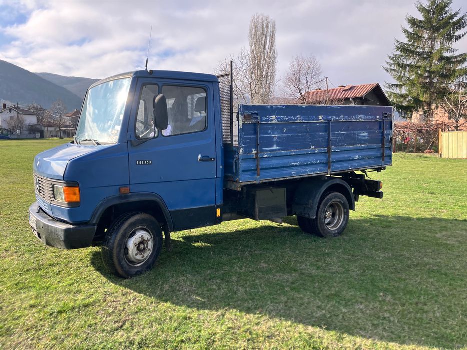 mercedes 709D самосвал