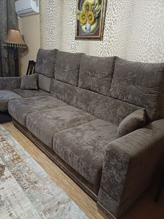 Продаётся диван (новый)