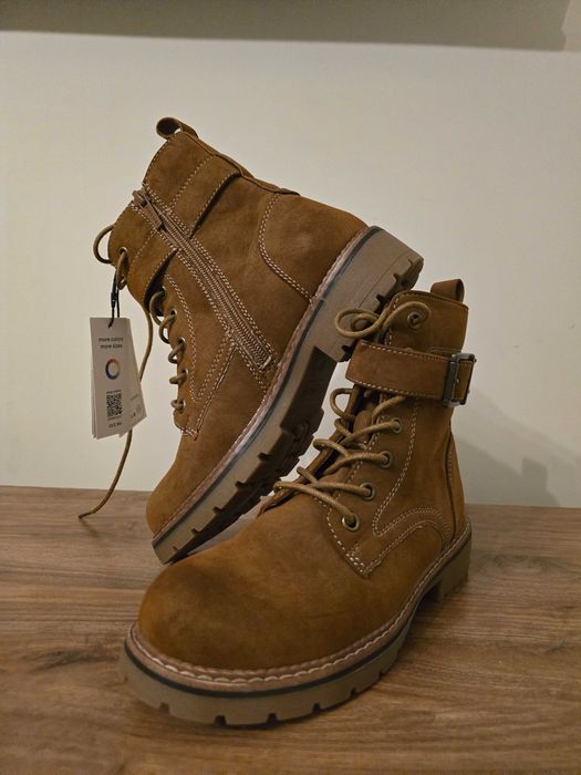 Кафяви дамски боти