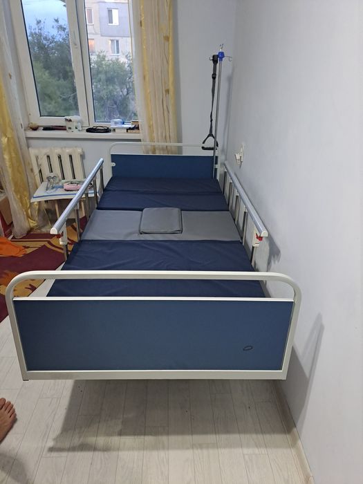 Продам медицинский многофункциональный кровать